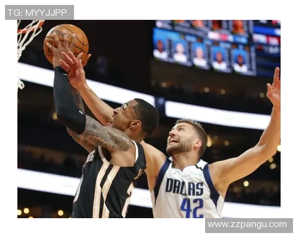 老鹰队力克小牛，杨宝石表现出色